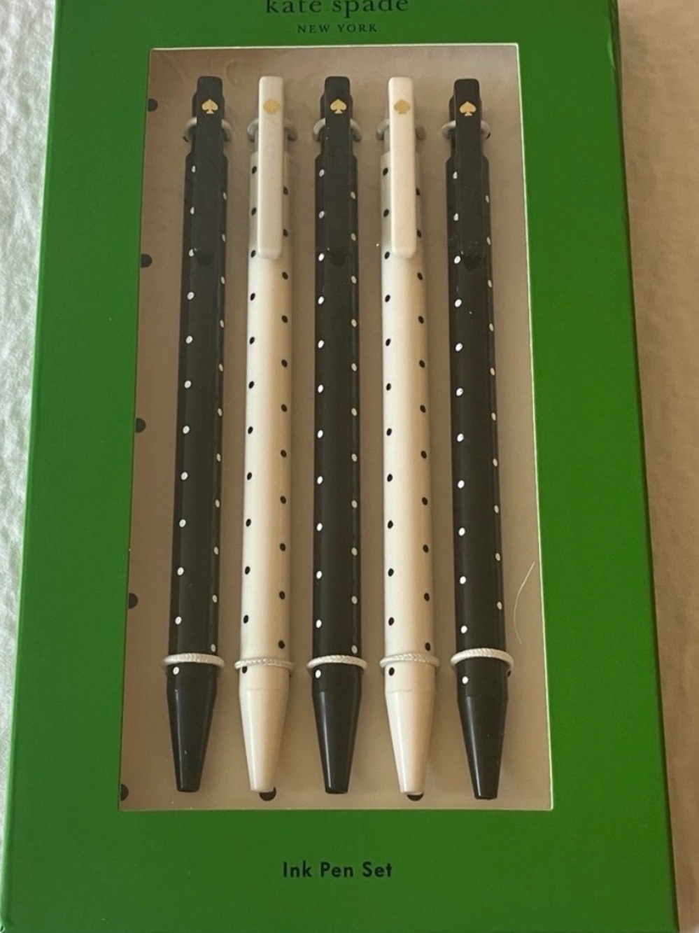 kate spade Black and White Polka Dot Ink 5 Pen Set
